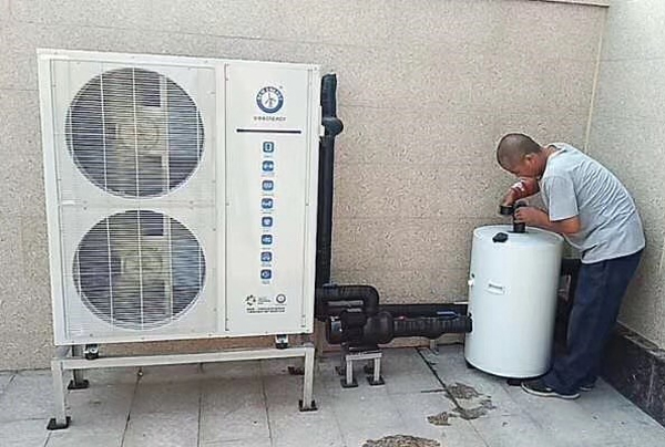 空气能采暖贵不贵？农村自建房100平空气能热泵供暖电费是多少？