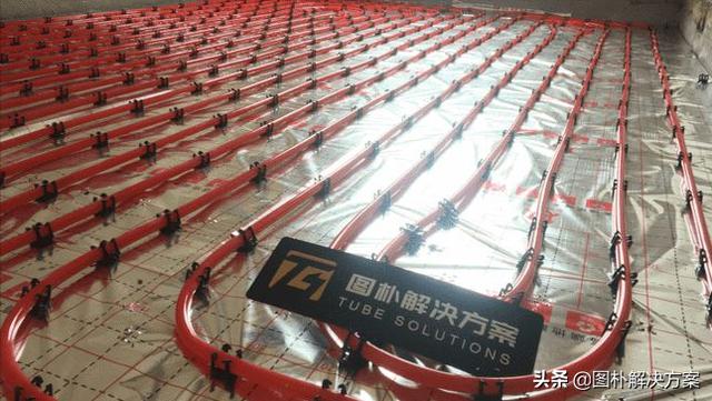 地暖的工作原理示意图(家用地暖工作原理图)