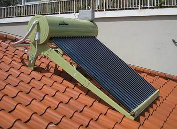 平板太阳能热水器使用说明（平板式太阳能热水器安装图）
