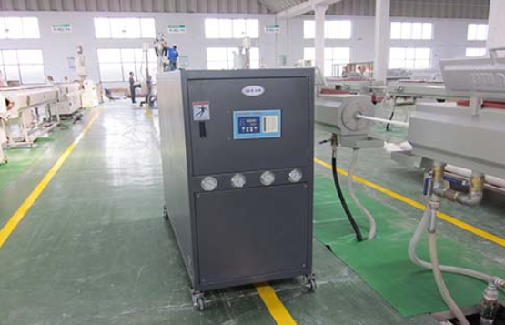 工业冷水机都在哪些行业应用？技术发展趋势如何呢？