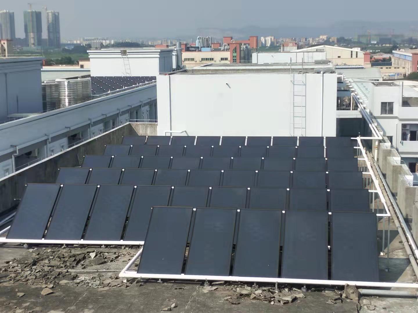 华南多雨光照环境，广东哪些太阳能厂家适配性更好？